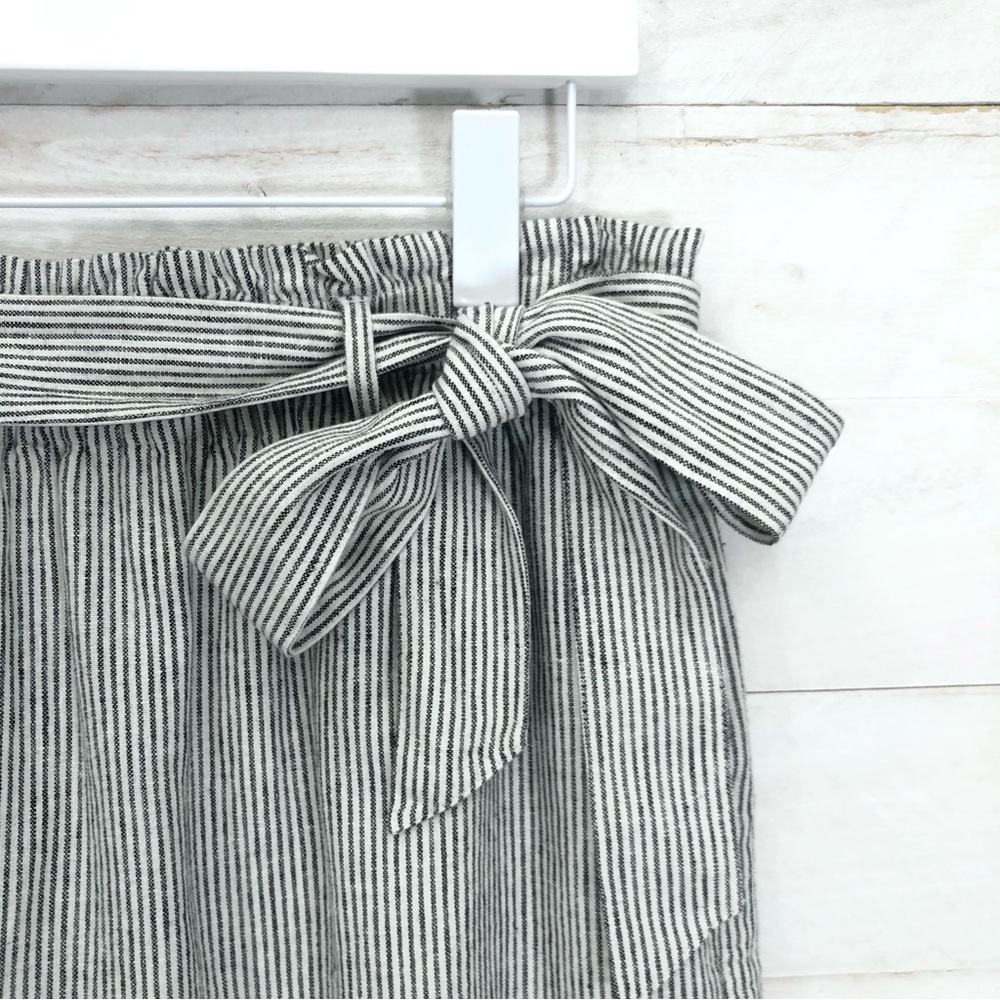 J. Crew Paper Bag Skirt • Sz M • White with Black Pinstripes • EUC - Picture 4 of 12